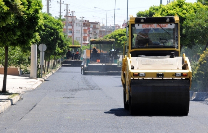 AKTOPRAK'TA ASFALT ĆALIŞMALARI DEVAM EDİYOR