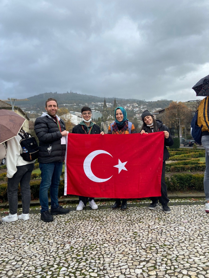 Aktopraklı öğrenciler Portekiz’e gitti