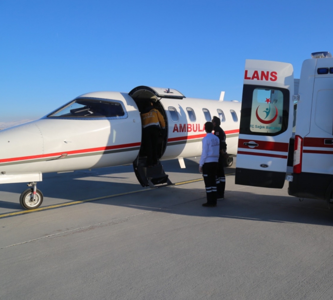 Ambulans Uçak Umre ‘de Rahatsızlanan Türk Hasta için Havalandı