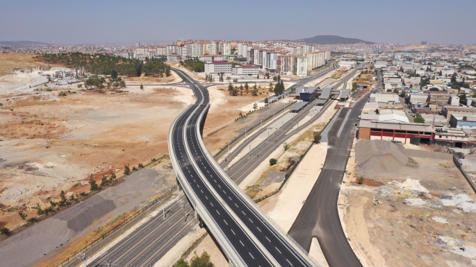 Büyükşehir daha modern yollar için çalışıyor