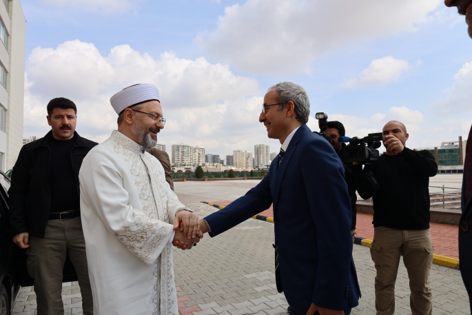 Diyanet İşleri Başkanı Erbaş’tan, Rektör Demir’e hayırlı olsun ziyareti