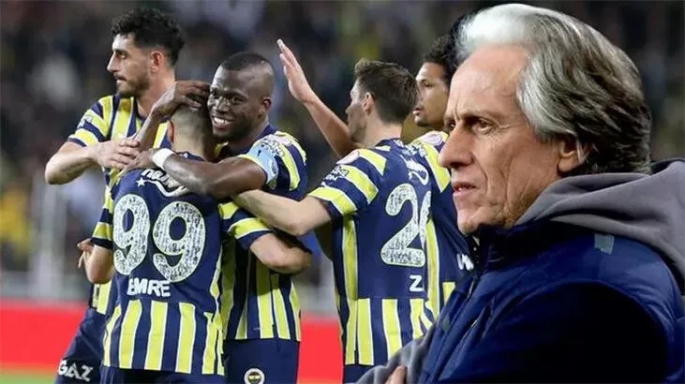 Fenerbahçe Tur İçin Sahaya Çıkıyor!