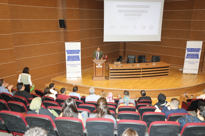 GAÜN’DE GÖÇ VE İSTİHDAM AKADEMİSİ BAŞLADI