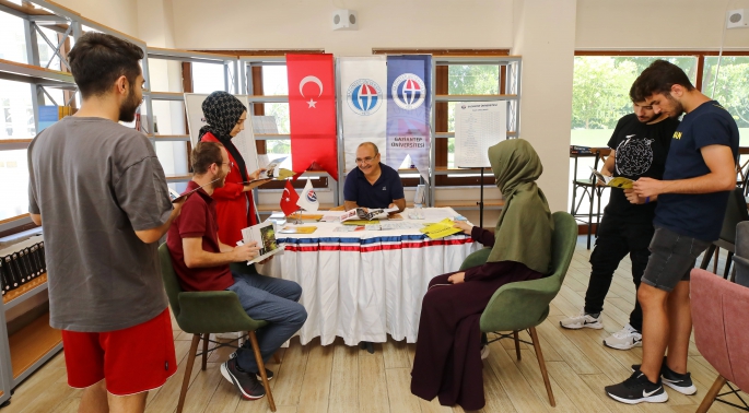 GAÜN’DE TERCİH DÖNEMİ İÇİN TANITIM BÜROSU KURULDU