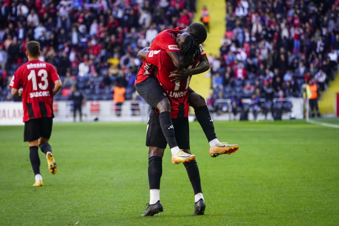 Gaziantep FK'ye golcüsünden kötü haber!