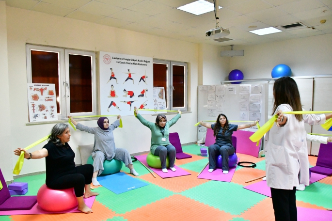 Gaziantep’te Gebe Anne Adaylarına Ücretsiz Eğitim Desteği