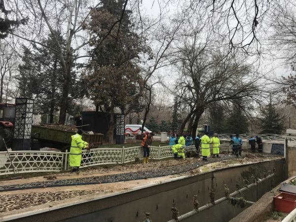 GAZİANTEP'TE ŞİDDETLİ YAĞIŞIN İZLERİ TEMİZLENİYOR