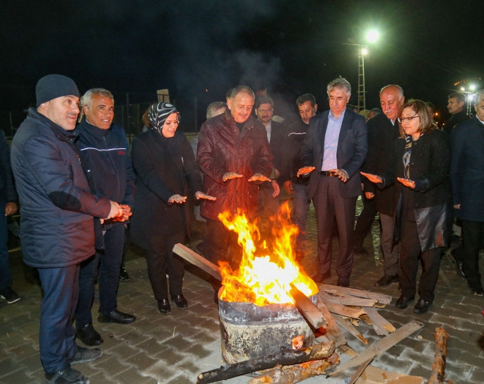 GENEL BAŞKAN YARDIMCISI ÖZHASEKİ'DEN DEPREM ZİYARETİ