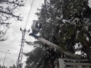 GAZİANTEP'TE YOĞUN KAR YAĞIŞI NEDENİYLE ENERJİ NAKİL HATLARI ZARAR GÖRDÜ