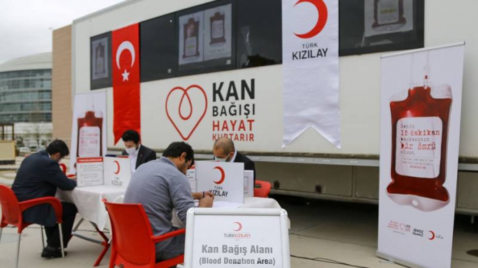 KIZILAY'DAN ACİL KAN ÇAĞRISI: 3 GÜNLÜK KAN STOĞU KALDI...