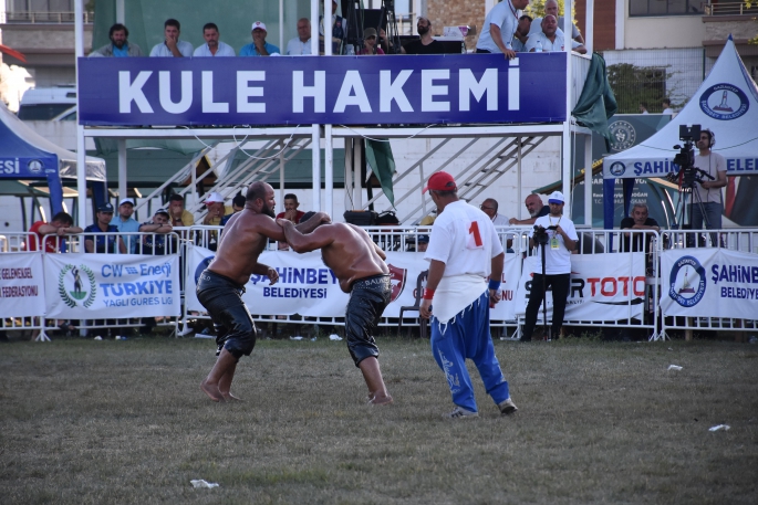 PEHLİVANLAR ŞAHİNBEY ER MEYDANINA ÇIKTI