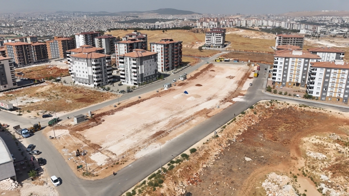 SACIR VE GÖKTÜRK MAHALLESİ’NDE PARK YAPIMI BAŞLADI