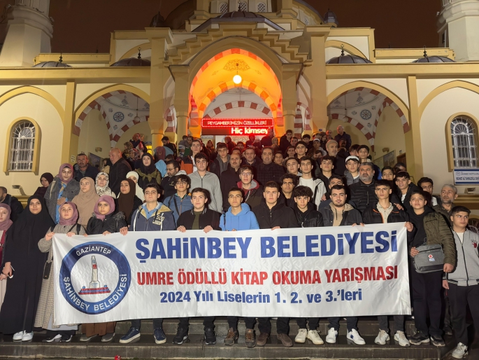 ŞAHİNBEY BELEDİYESİ 174 ÖĞRENCİYİ UMREYE UĞURLADI