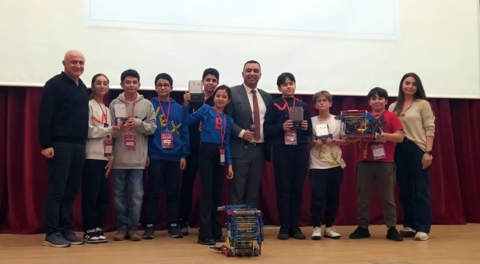 SANKO OKULLARI VEX IQ ROBOT YARIŞMASINDAN DÖRT BİRİNCİLİKLE DÖNDÜ 